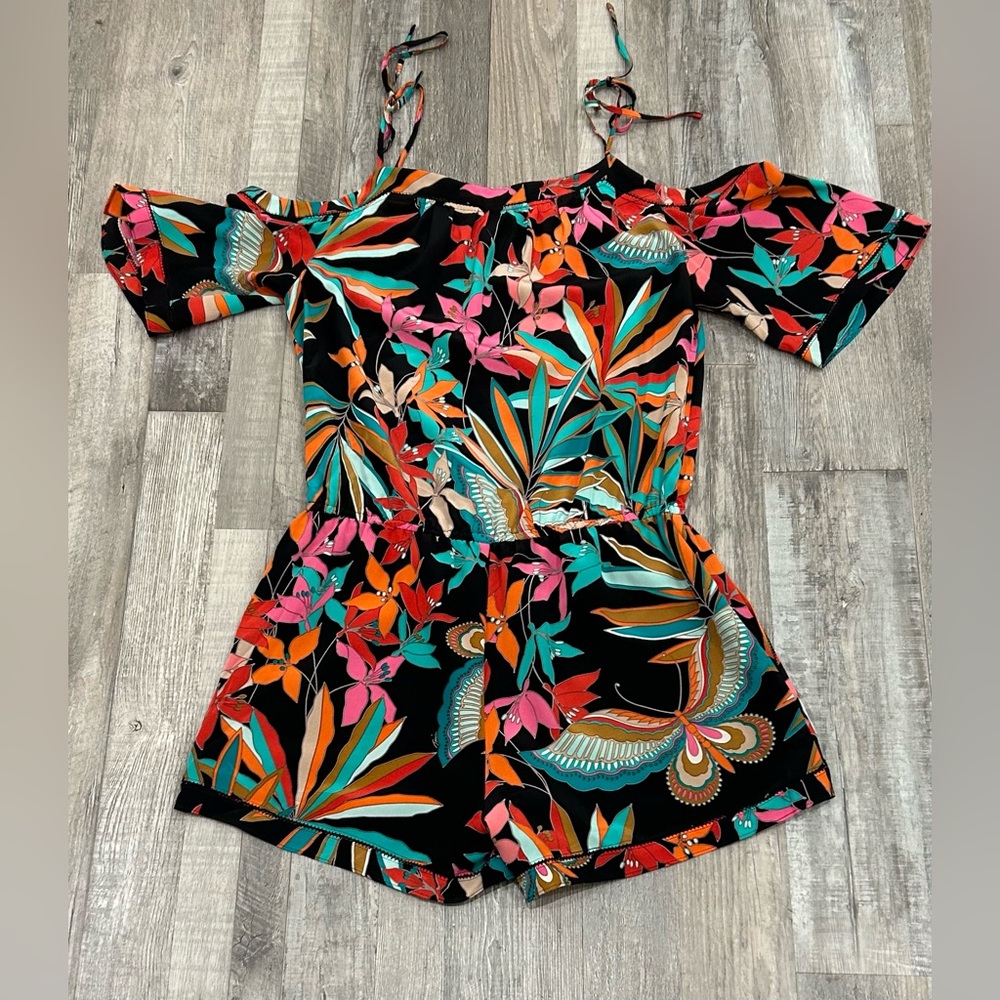 Trina Turk Tropical Romper - Picture 3 of 3